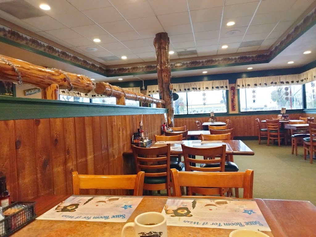 Black Bear Diner Woodland | 1530 E Main St, Woodland, CA 95776, USA | Phone: (530) 406-8762