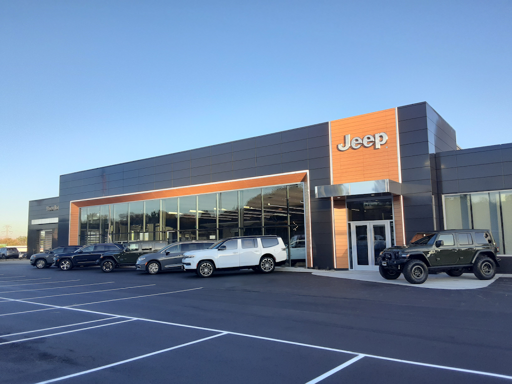 Park Chrysler Jeep | 1408 Hwy 13 W, Burnsville, MN 55337, USA | Phone: (888) 865-5490