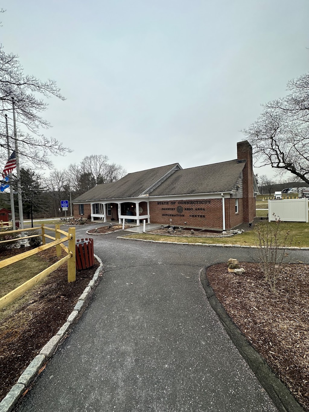 Danbory Rest Area | Yankee Expy, Danbury, CT 06810, USA | Phone: (203) 797-4155