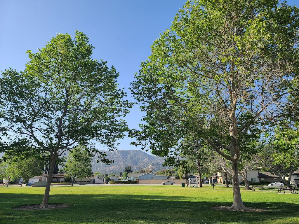 Verde Park | 6045 Nelda St, Simi Valley, CA 93063, USA | Phone: (805) 584-4400