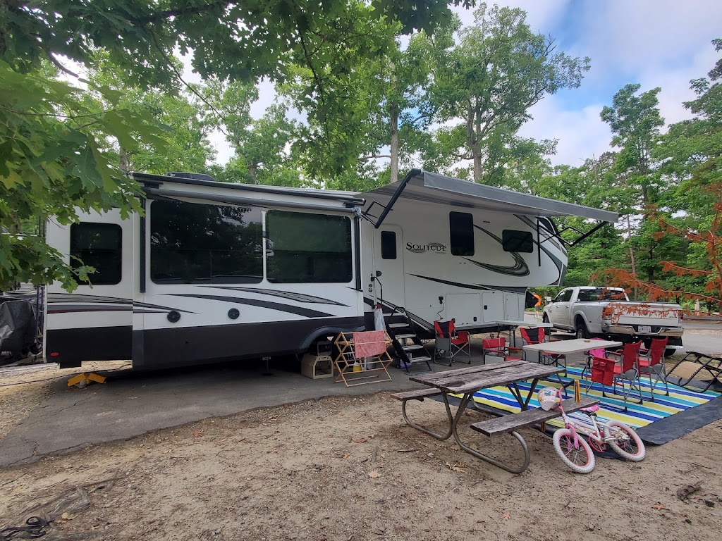 Oak Hollow Campground | 3415 N Centennial St, High Point, NC 27265, USA | Phone: (336) 883-3492