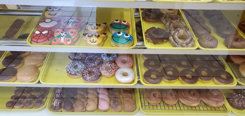 S J Donuts | 2912 E University Dr, Denton, TX 76209, USA | Phone: (940) 387-2333