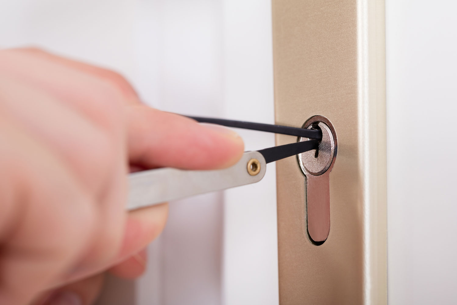 Chicago Locksmiths | 1159 W Diversey Pkwy, Chicago, IL 60614, United States | Phone: (312) 319-9558