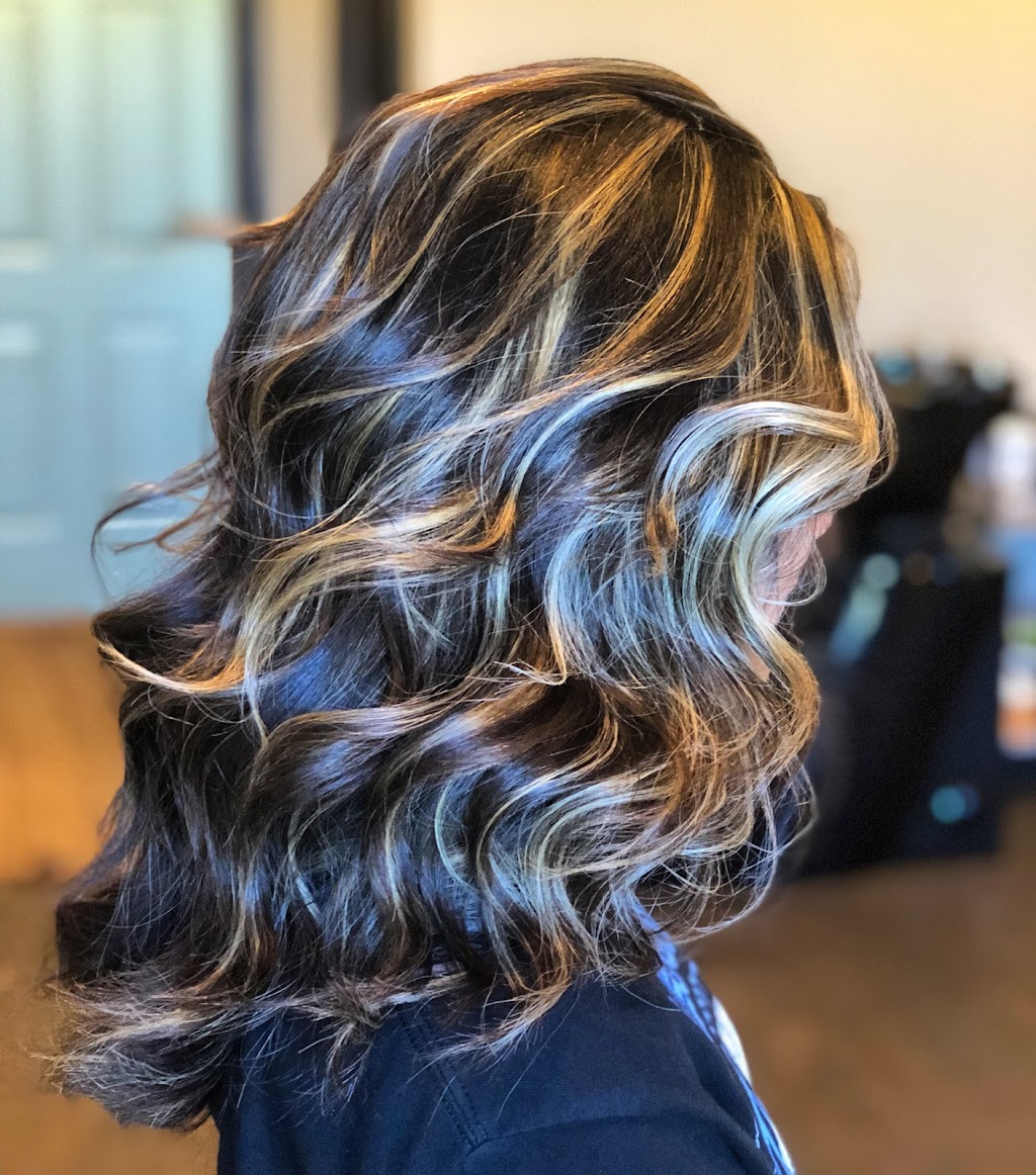 Sheena Skluzacek Salon | 7472 Lake Ave, New Prague, MN 56071, USA | Phone: (612) 328-8752