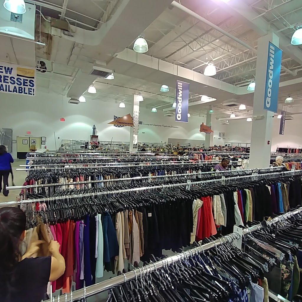 Goodwill - Hallandale | 3149 W Hallandale Beach Blvd, Hallandale Beach, FL 33009, USA | Phone: (954) 989-2405