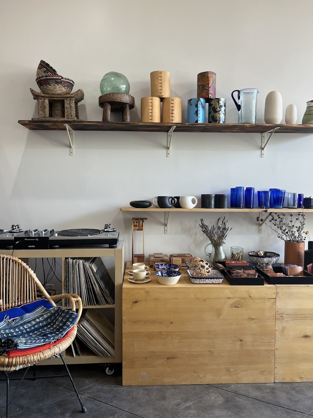 Made Solid | 4855 Fountain Ave, Los Angeles, CA 90029, USA | Phone: (213) 373-1062