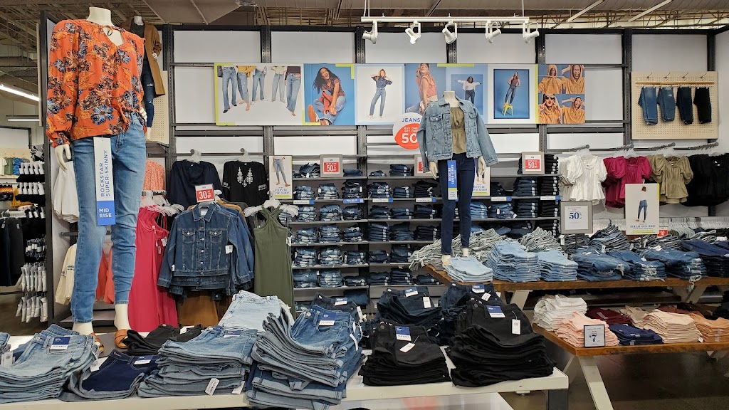 Old Navy | 5870 E Broadway Blvd, Tucson, AZ 85711, USA | Phone: (520) 476-3180