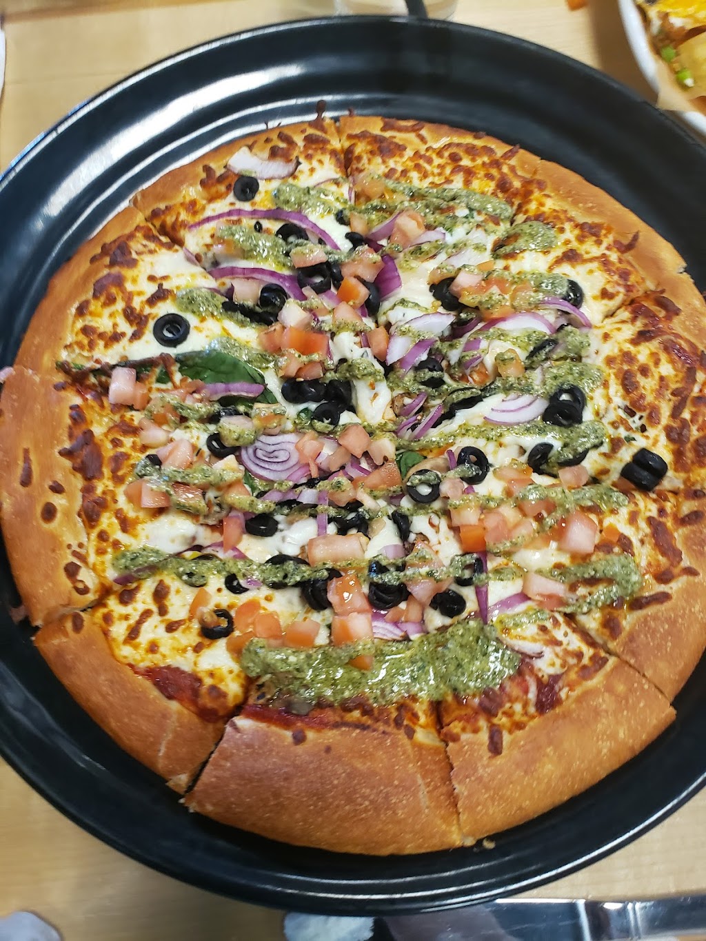 Boston Pizza | 8444 Lundys Ln, Niagara Falls, ON L2H 1H4, Canada | Phone: (905) 356-6253