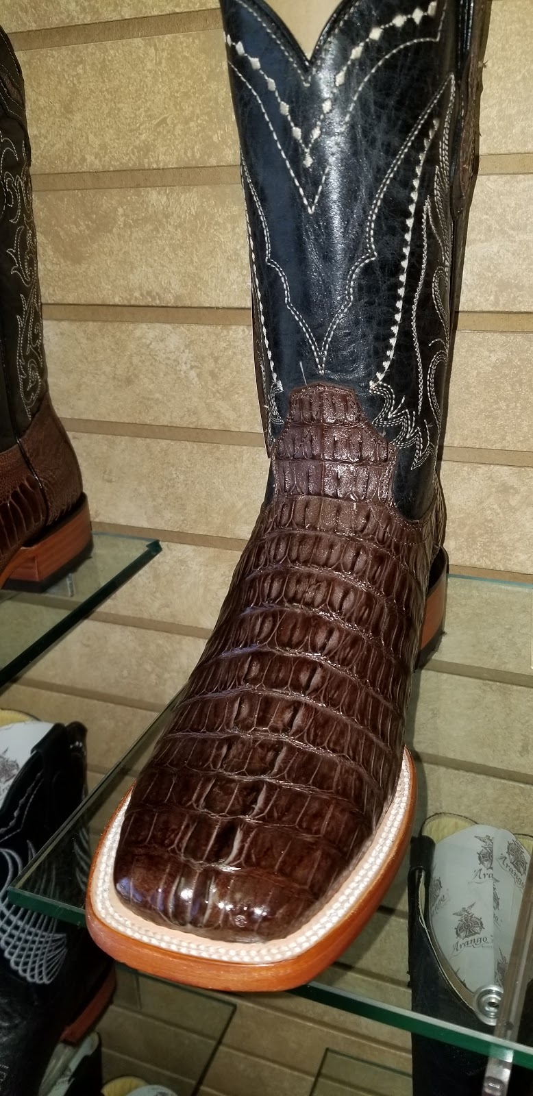 Arango Boots | 2451 Southwell Rd, Dallas, TX 75229, USA | Phone: (972) 488-8687