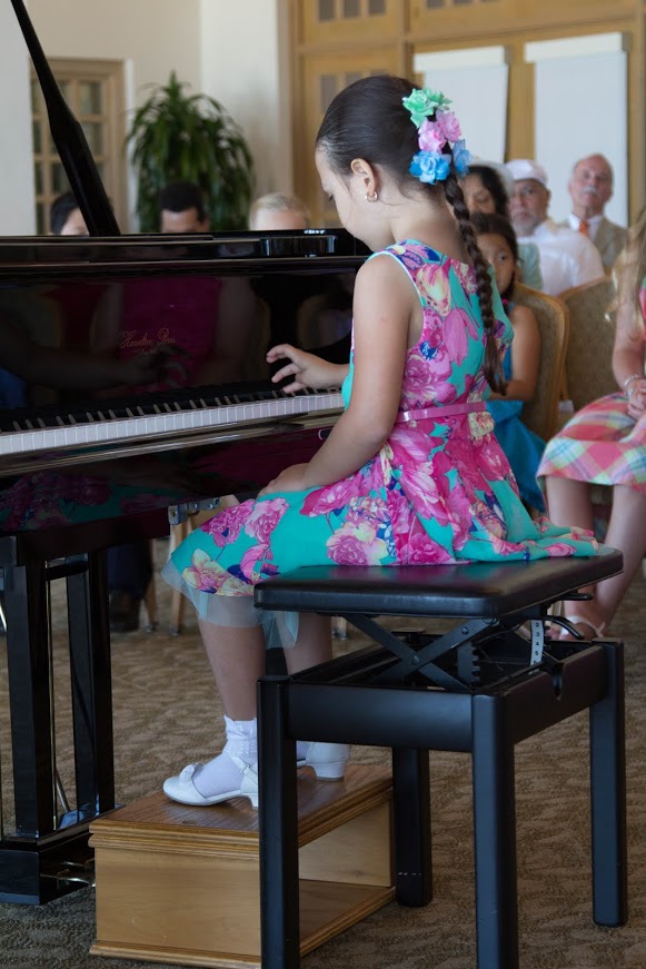 Piano Lessons at the Suzuki Piano School of Jacksonville | 10540 Tanglewilde Dr W, Jacksonville, FL 32257, USA | Phone: (904) 310-0051