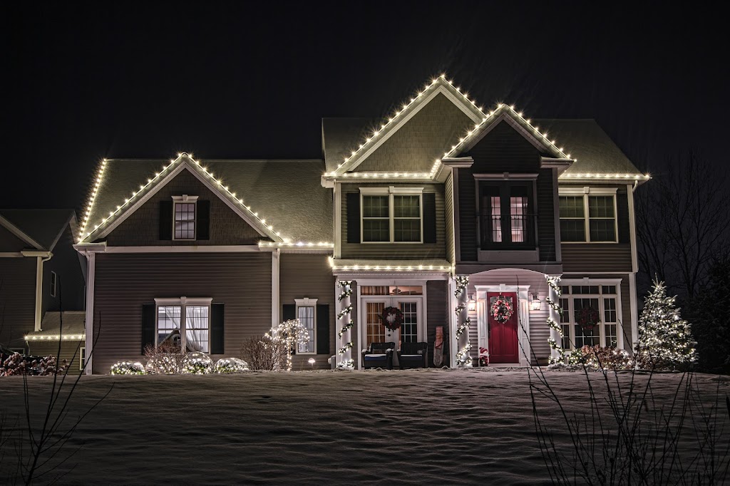 The Christmas Guys | 2 Northeast Ln, Ballston Lake, NY 12019, USA | Phone: (518) 712-9627