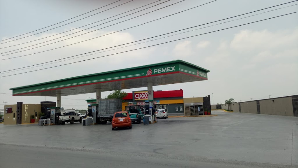 Gasolinera Pemex | Carr. Nacional No. 8550, Colinas del Sur, 88295 Nuevo Laredo, Tamps., Mexico | Phone: 867 718 2840