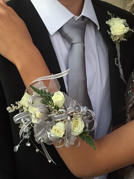 Redlands Bouquet Florist & More | 702 W Colton Ave, Redlands, CA 92374, USA | Phone: (909) 793-2553