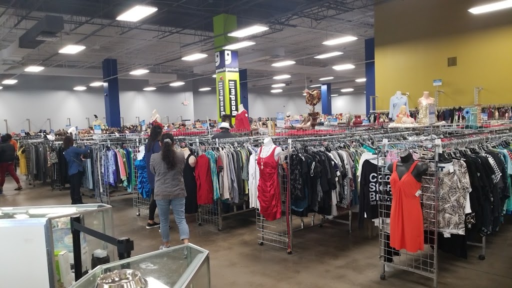 Goodwill - Orange Blossom Trail | 7531 S Orange Blossom Trl, Orlando, FL 32809, USA | Phone: (407) 859-4750