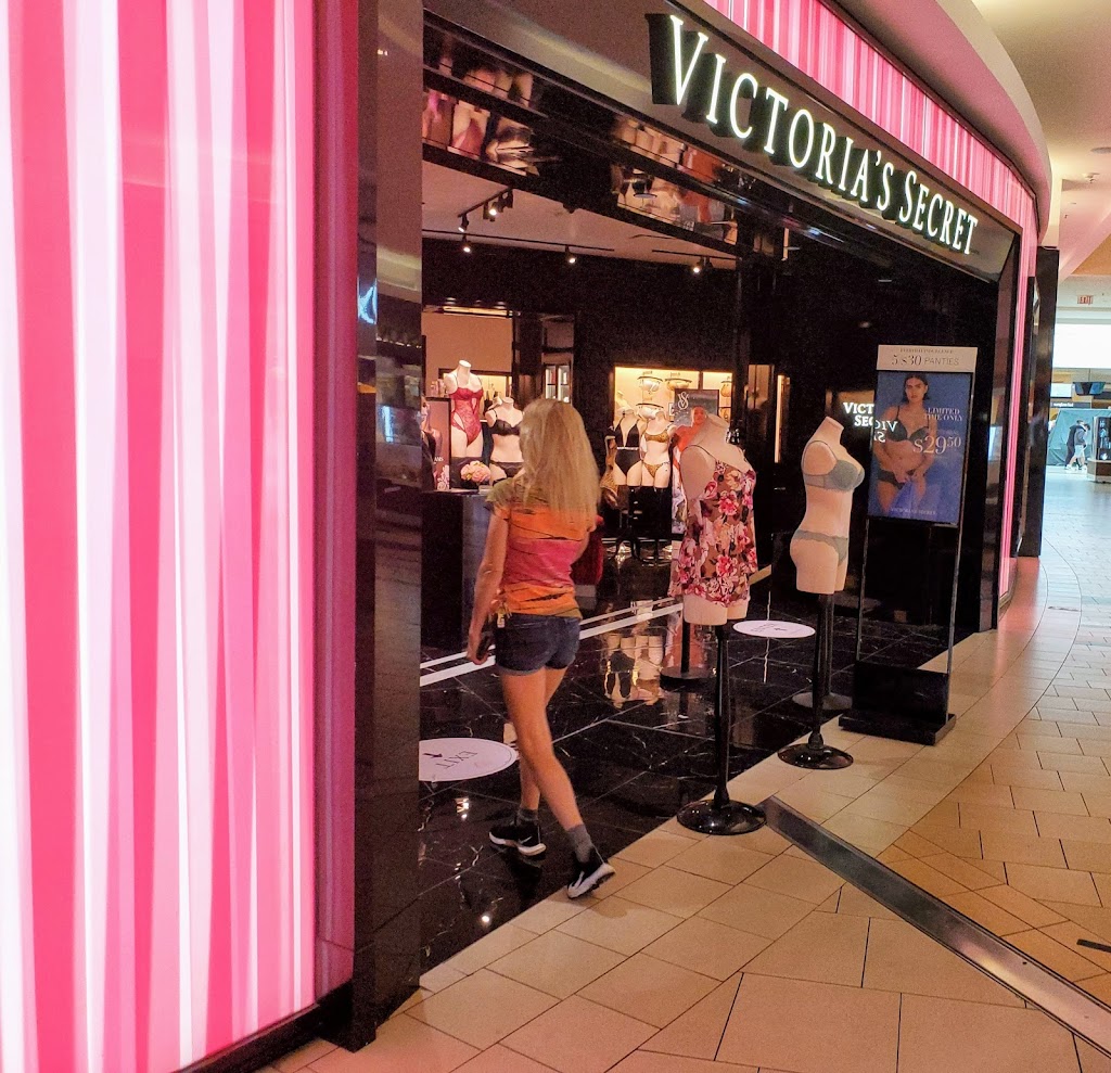 Victorias Secret | 210 Andover St, Peabody, MA 01960, USA | Phone: (978) 532-6135