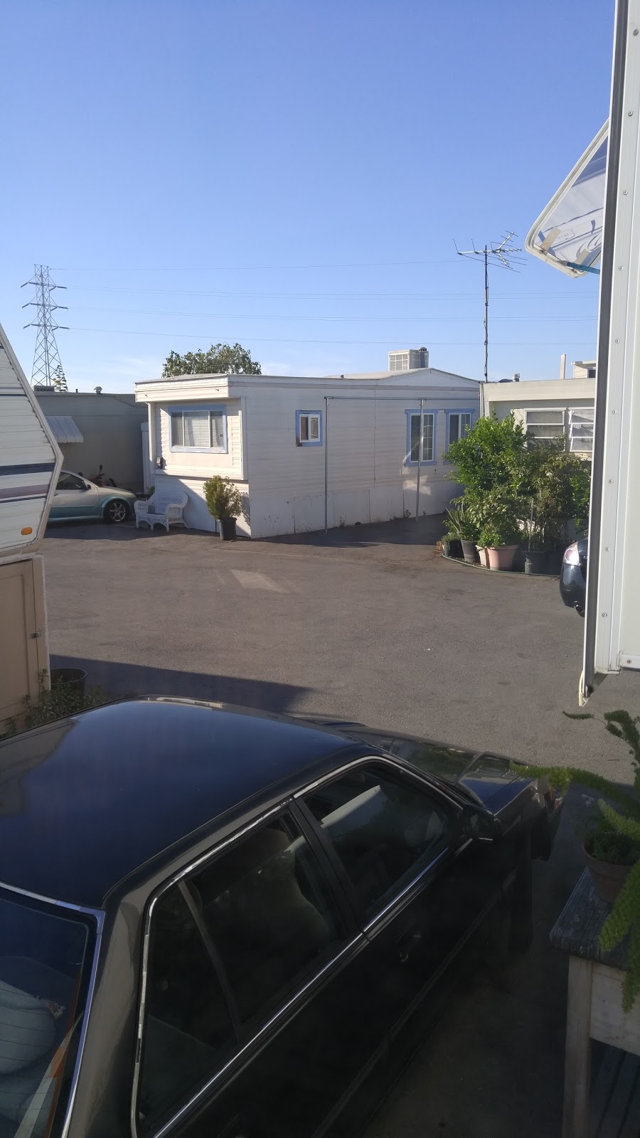 R C Mobilehome Park | 1903 E Bayshore Rd, Redwood City, CA 94063 | Phone: (650) 364-3262