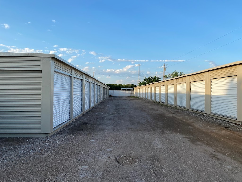 Miles Storage | 2022 E Hwy 199, Springtown, TX 76082, USA | Phone: (682) 288-2839