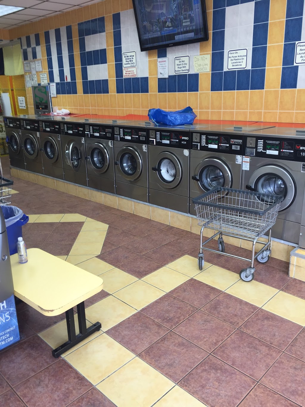 Your laundromat | 499 Palisade Ave, Jersey City, NJ 07307, USA | Phone: (201) 877-6518