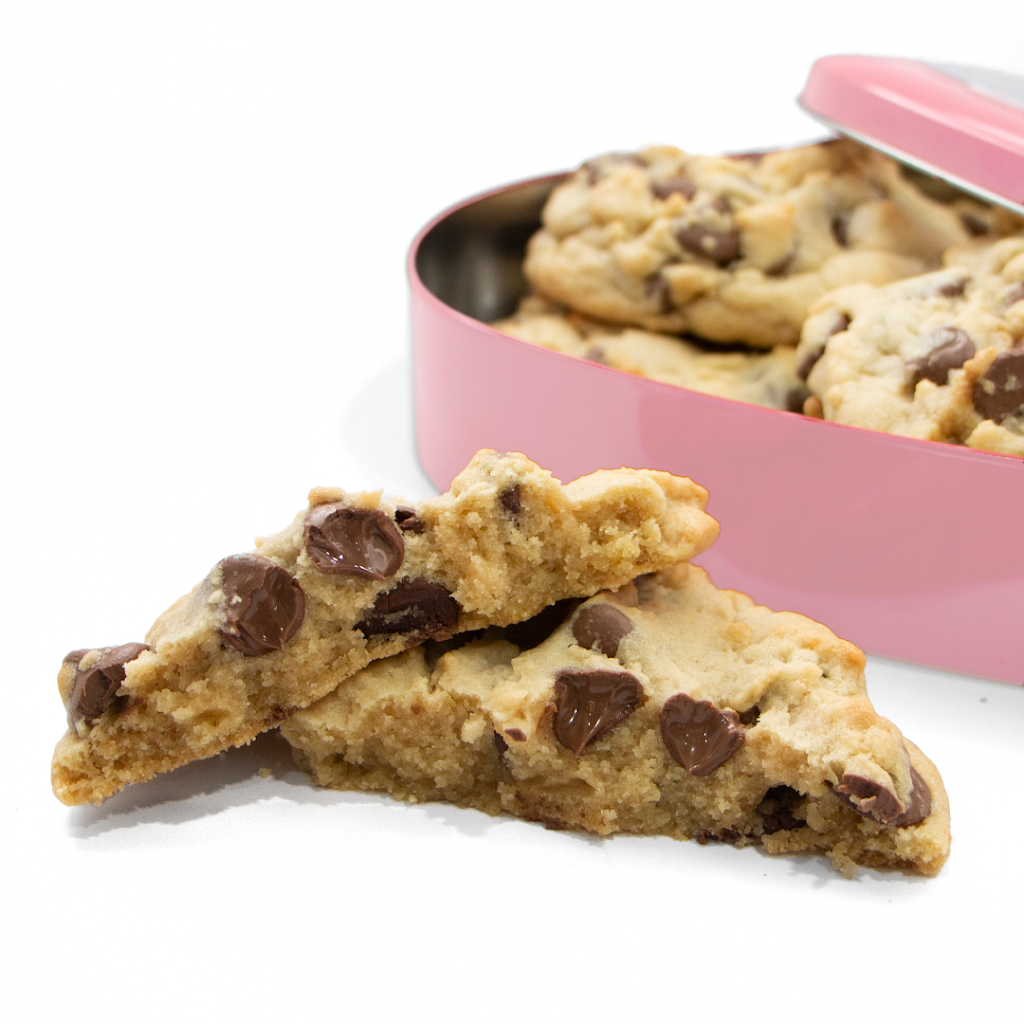 Crumbl Cookies - Gilbert | 2743 S Market St, Gilbert, AZ 85295, USA | Phone: (480) 645-9555