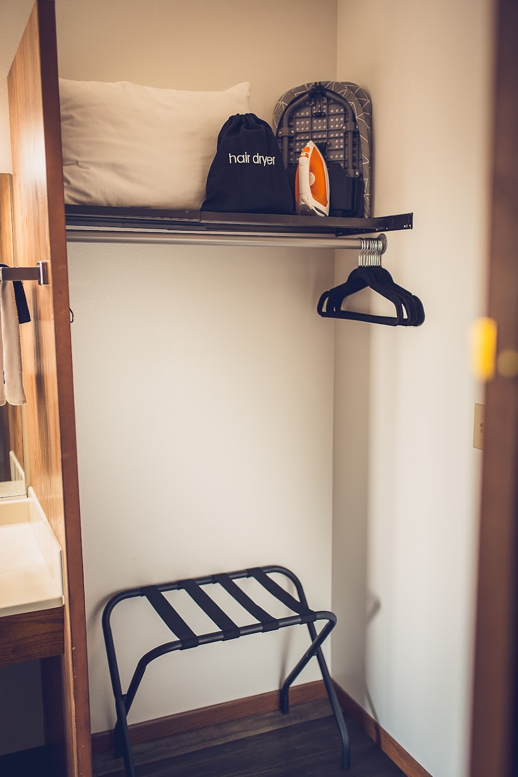 Forrest Inn | 1045 Riverplace Dr, Amery, WI 54001, USA | Phone: (800) 763-1263