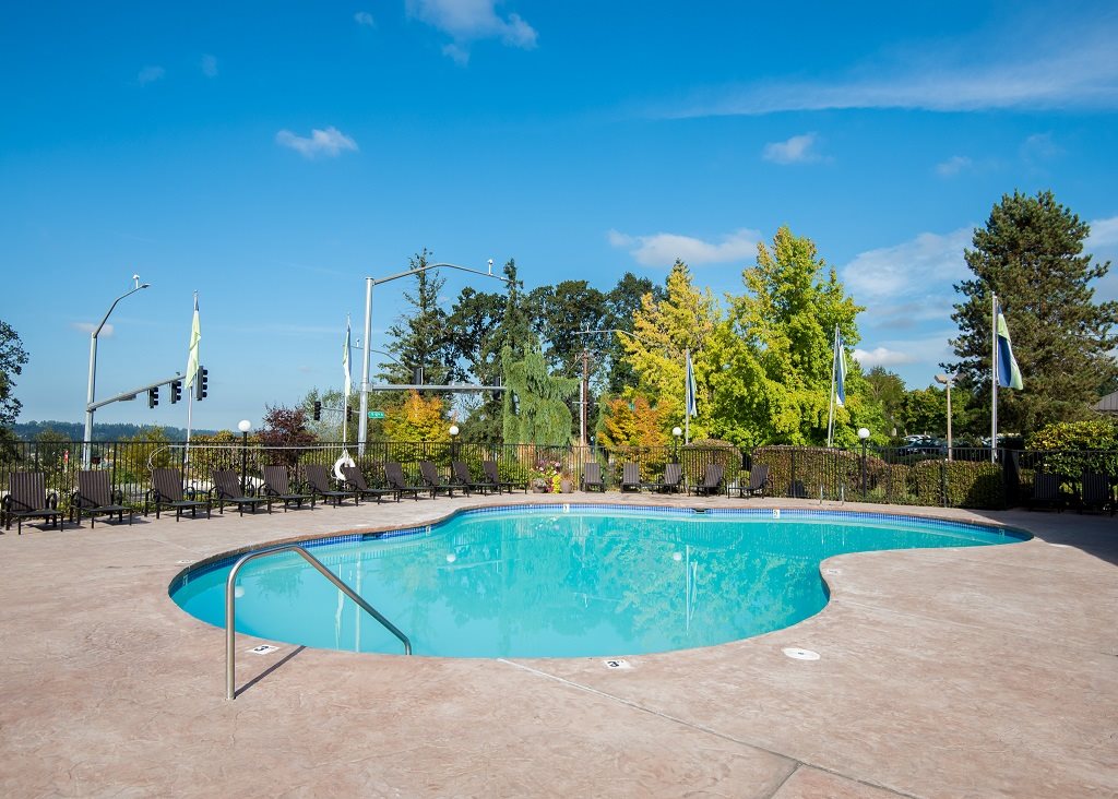 Crown Court Apartments | 13590 SE 97th Ave, Clackamas, OR 97015, USA | Phone: (844) 709-3030