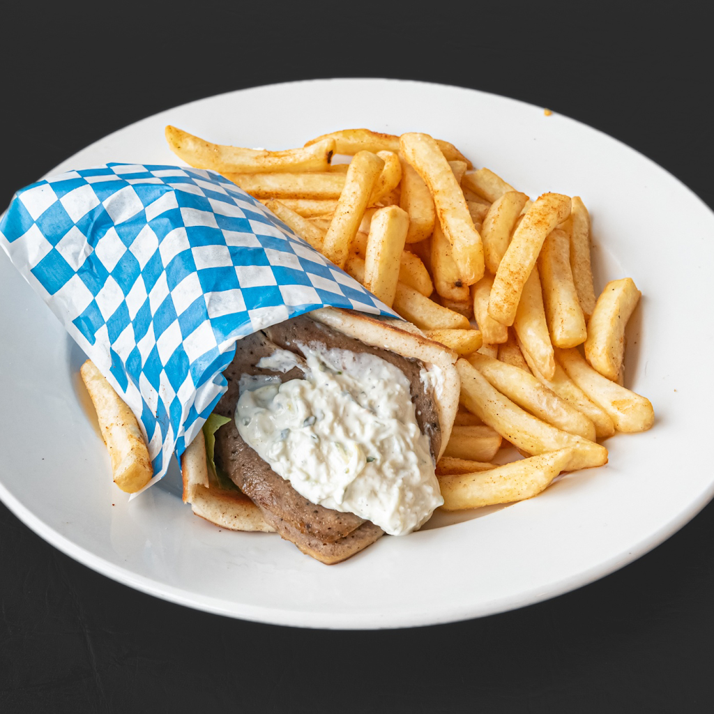 Ettas Greeklish Eatery | 5975 Wyandotte St E, Windsor, ON N8S 1M9, Canada | Phone: (519) 915-9329