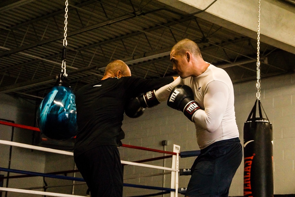 Left 2 the Chin Boxing Club | 1888 E 337th St, Eastlake, OH 44095, USA | Phone: (440) 510-8165