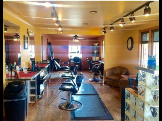 Lisas Simply Hair | 1616 W State St, New Castle, PA 16101, USA | Phone: (724) 730-7083