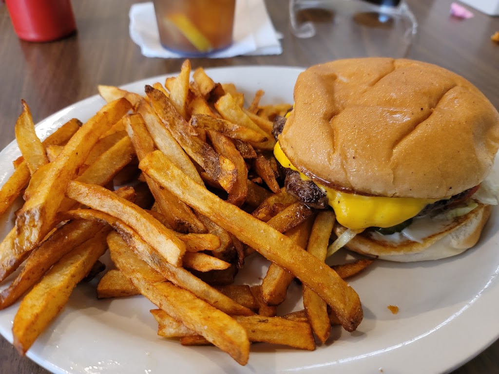 Rons Hamburger & Chili At Northpark Mall | 11956 N May Ave, Oklahoma City, OK 73120, USA | Phone: (405) 652-7667