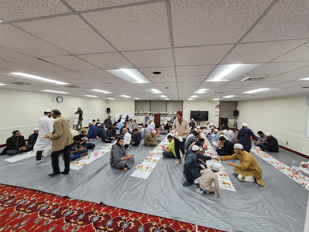 Al-Madina Masjid | 1502 Woodlawn Dr suite # 102, Woodlawn, MD 21207, USA | Phone: (410) 944-4400
