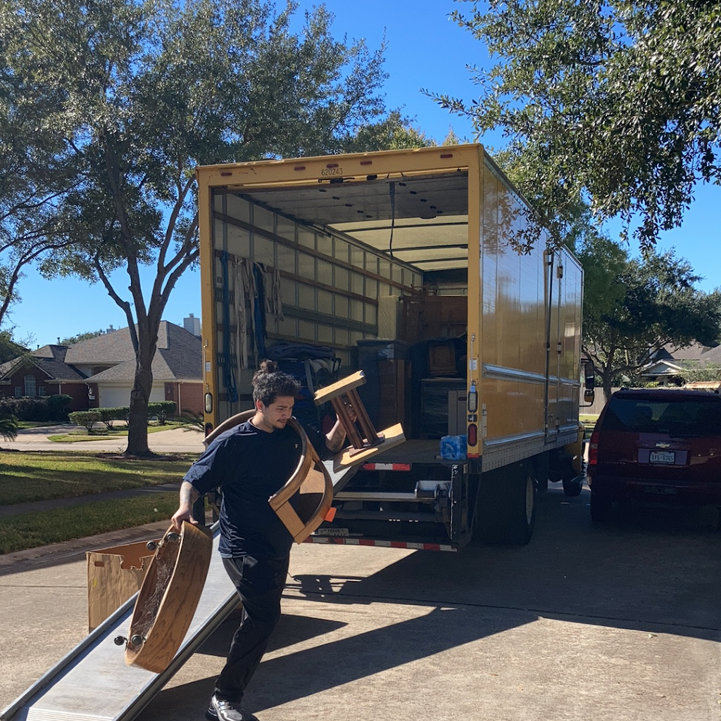 Onesource Moving LLC | 3536 Hwy 6, Sugar Land, TX 77478, USA | Phone: (713) 620-8097