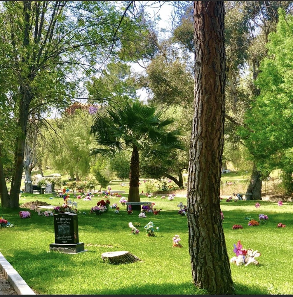 Los Angeles Pet Cemetery | 5068 Old Scandia Ln, Calabasas, CA 91372, USA | Phone: (818) 591-7037