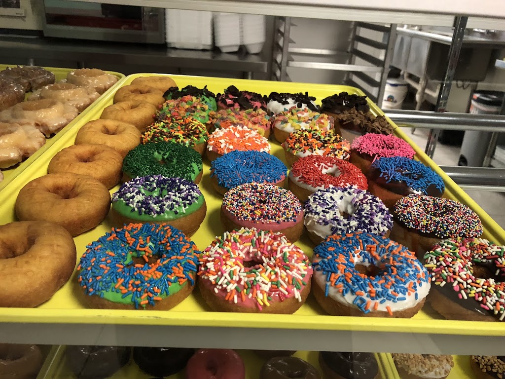 Mustang Donuts | 1337 East hwy 152 #117, Mustang, OK 73064, USA | Phone: (405) 261-0922