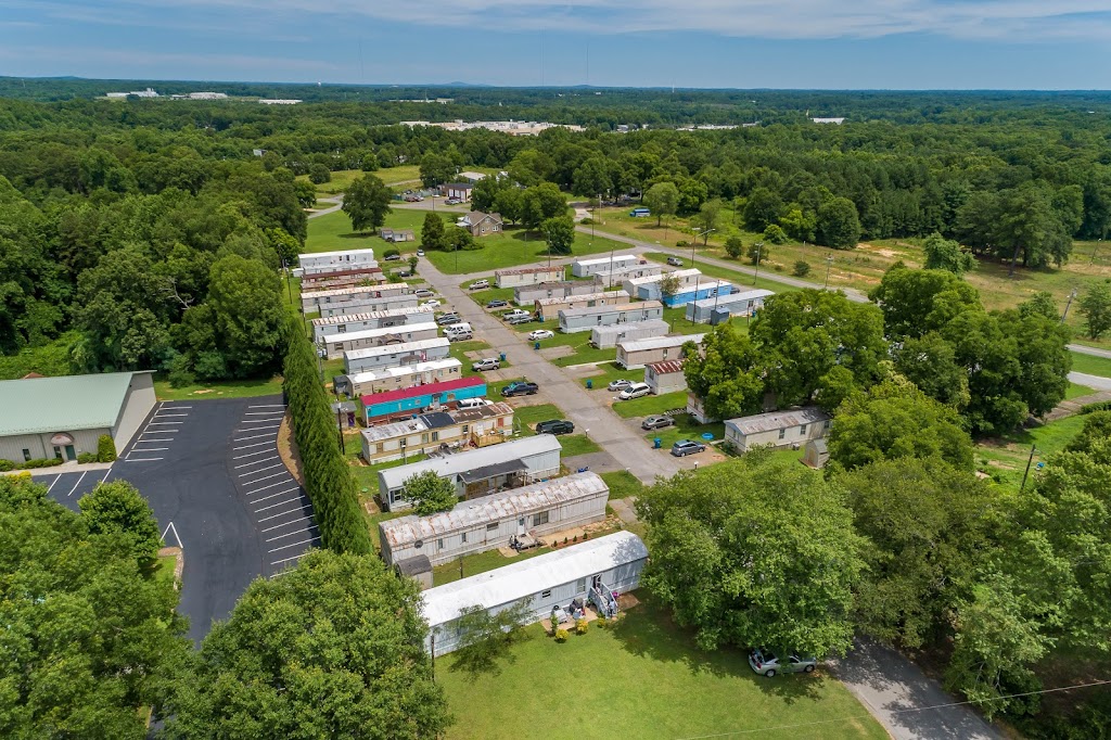 Fairview Park | Gastonia Mobile Home Park | 1926 Cloverdale Cir, Gastonia, NC 28052, USA | Phone: (844) 749-7625