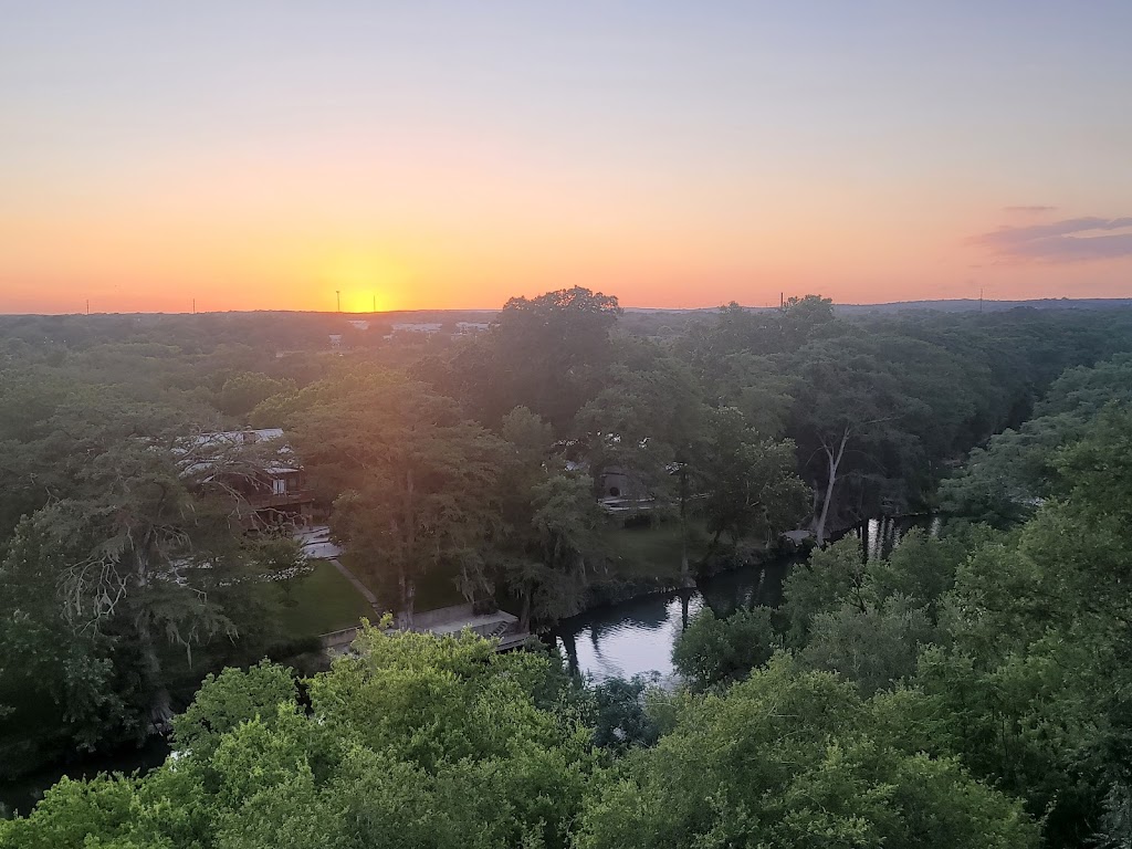 Gruene River Inn | 1111 Gruene Rd, New Braunfels, TX 78130, USA | Phone: (830) 627-1600