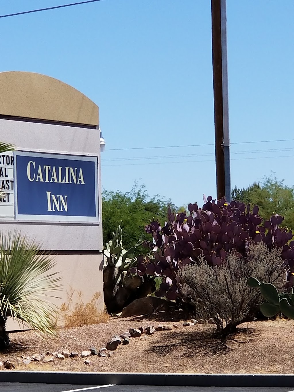 Catalina Inn | 15691 N Oracle Rd, Tucson, AZ 85739, USA | Phone: (520) 818-9500