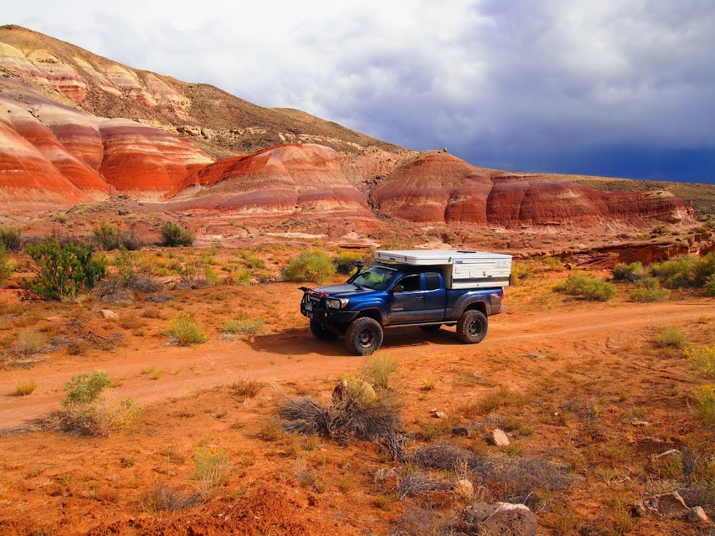 Rocky Mountain Four Wheel Campers | 5360 Washington St Unit C, Denver, CO 80216, USA | Phone: (303) 431-6611