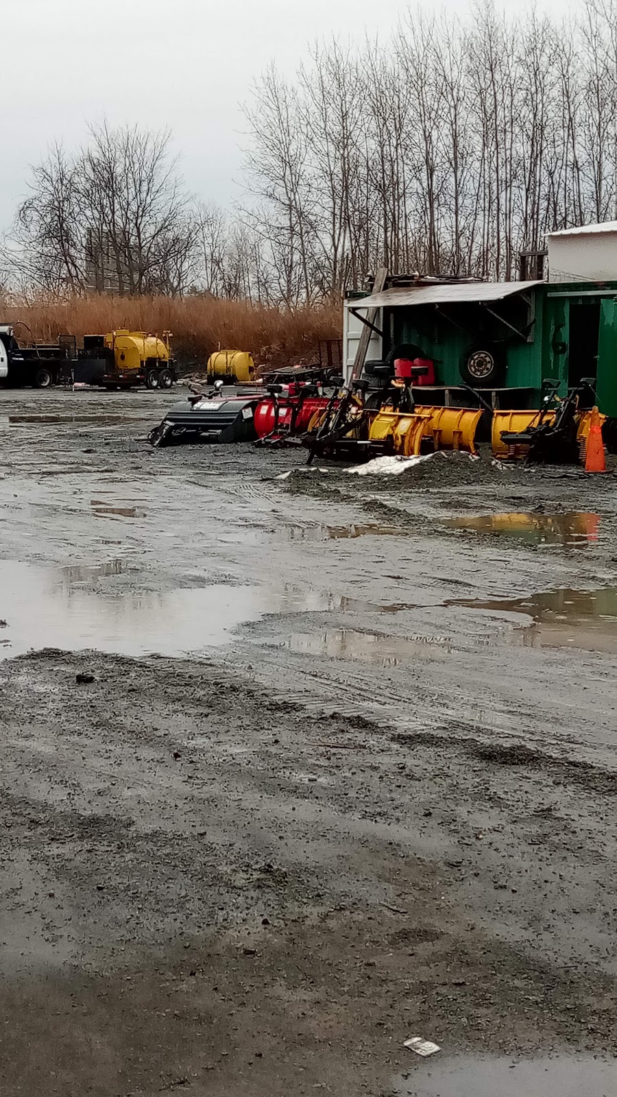 Empire Sealcoating LLC | 200 Sunset Blvd, Albany, NY 12205, USA | Phone: (518) 482-2228