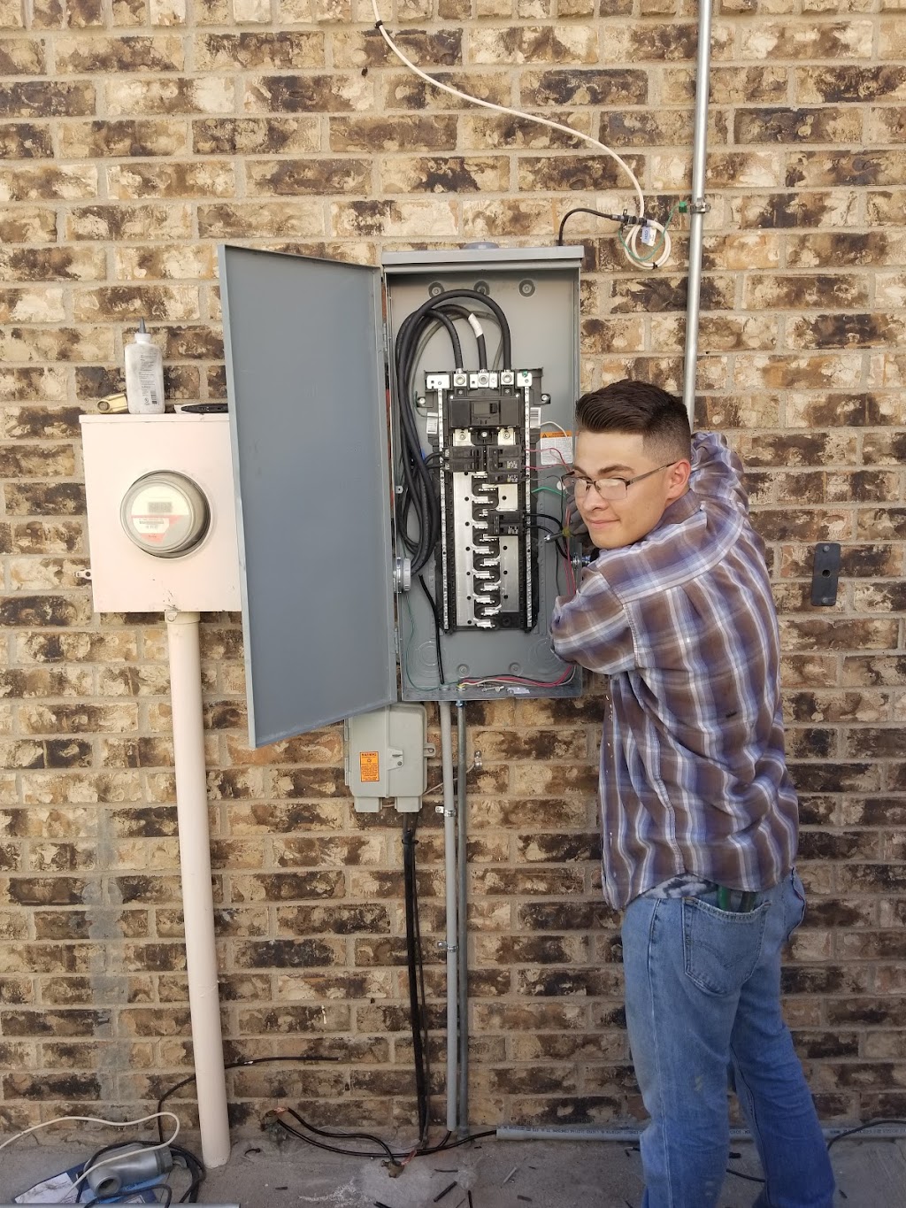 Secure Electrical Contractors Inc | 821 Pendale Rd, El Paso, TX 79907 | Phone: (915) 265-5876