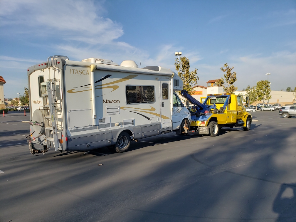 Velocity Towing | 16619 Sierra Hwy, Canyon Country, CA 91351, USA | Phone: (818) 405-2959