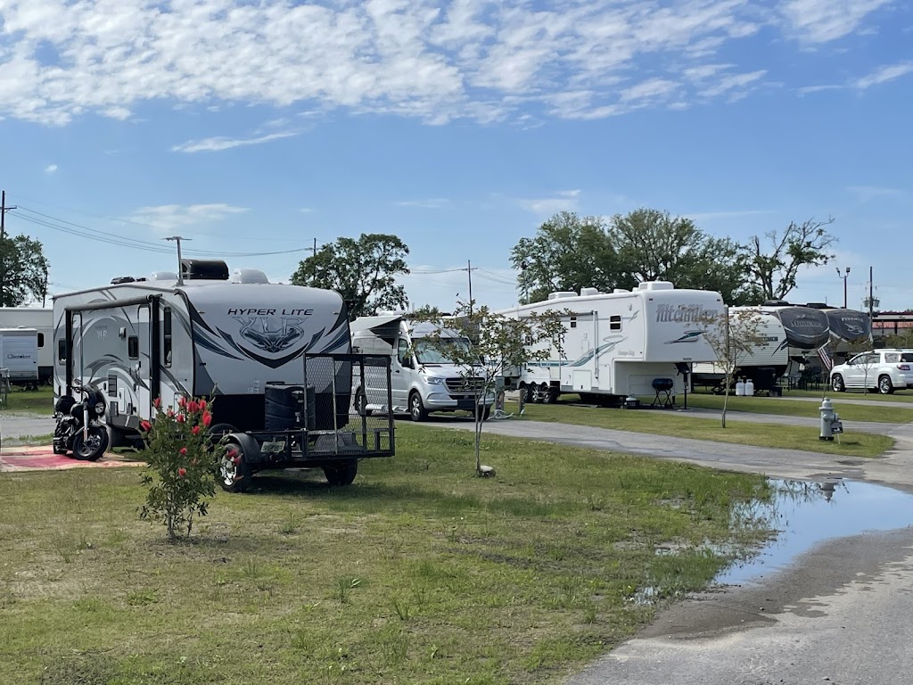 Bayou Barataria RV Park | 2541 Bayou Rd, Harvey, LA 70058, USA | Phone: (504) 656-4122