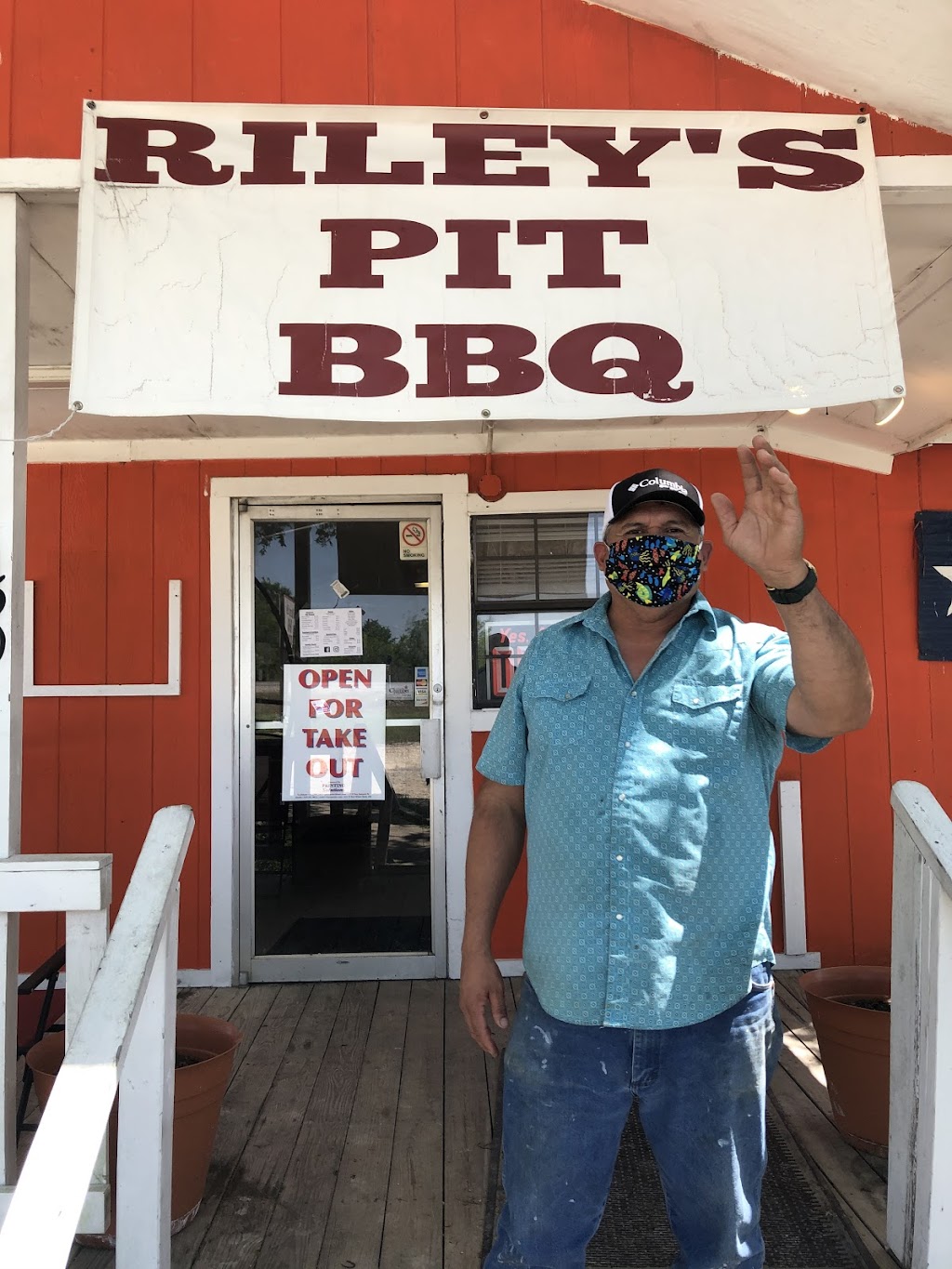 Riley’s Pit BBQ | 1326 S Colorado St, Lockhart, TX 78644, USA | Phone: (512) 398-5001