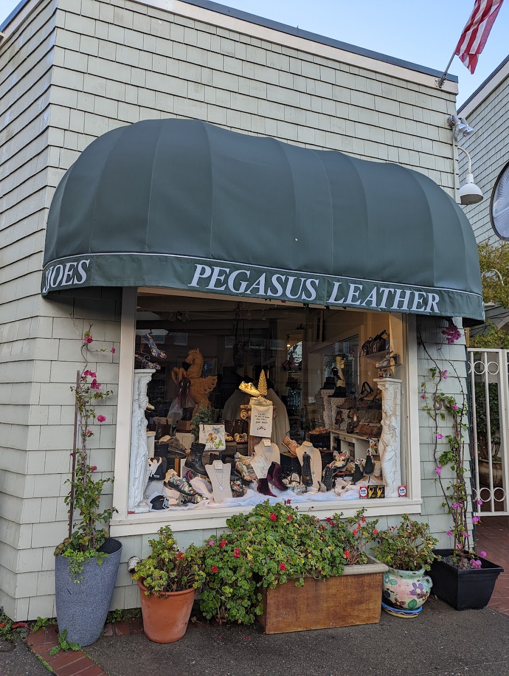 Pegasus Leather | 28 Princess St, Sausalito, CA 94965, USA | Phone: (415) 332-5624