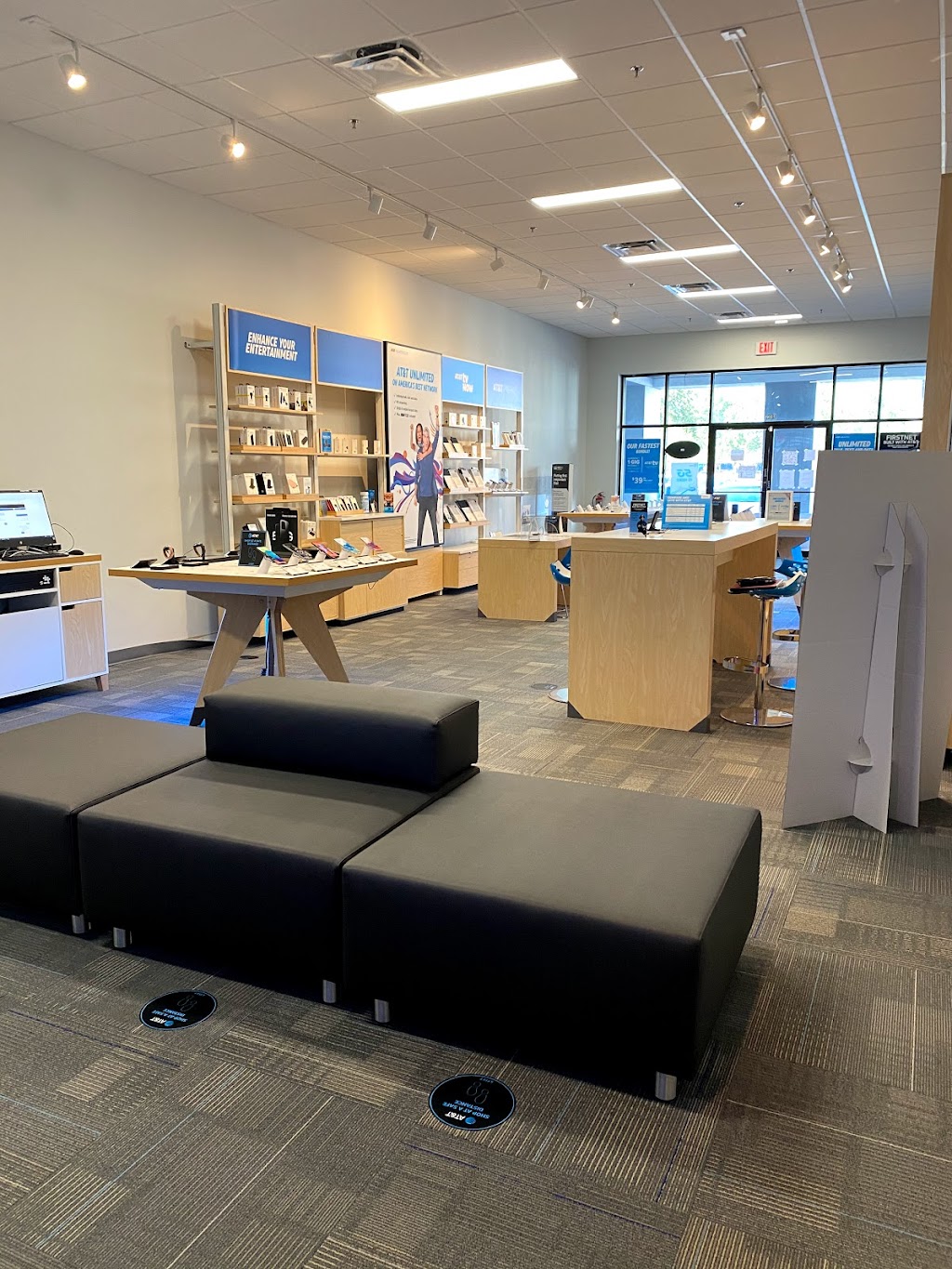 AT&T Store | 6421 Raleigh St, Orlando, FL 32835, USA | Phone: (321) 800-6193