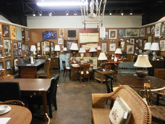 S & S Consignment LLC | 813 Florida St STE D, Mandeville, LA 70448, USA | Phone: (985) 626-8881