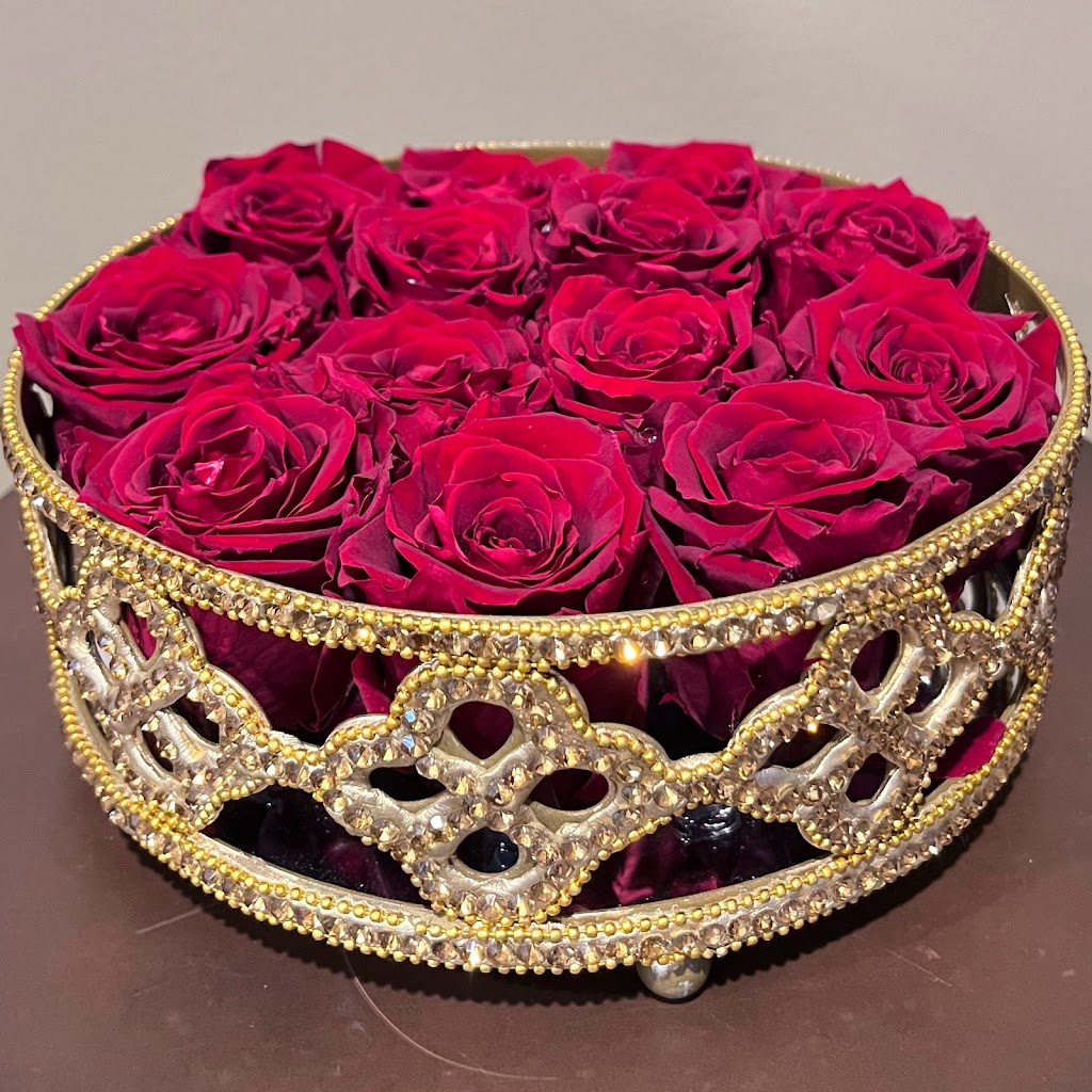 Always and Forever Rose Floral Arrangements | 1487 Blue Spruce Ln, Wantagh, NY 11793, USA | Phone: (516) 856-1711