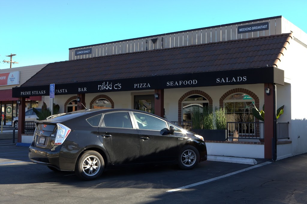 Nikki Cs Restaurant & Bar | 470 S Rosemead Blvd, Pasadena, CA 91107, USA | Phone: (626) 792-7437