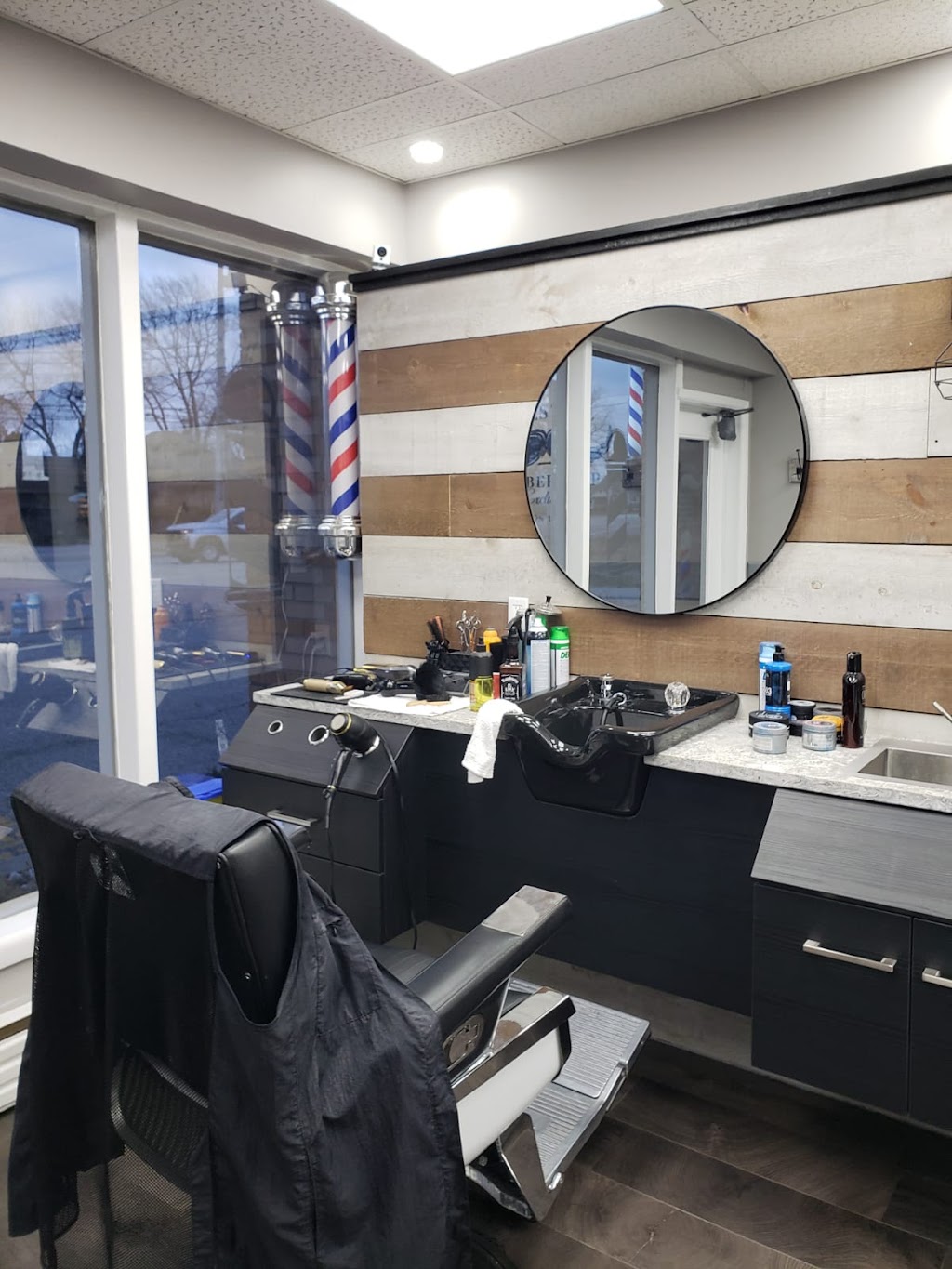 Prestige Barbershop | 3857 Howard Ave, Windsor, ON N9G 1N6, Canada | Phone: (519) 966-6666