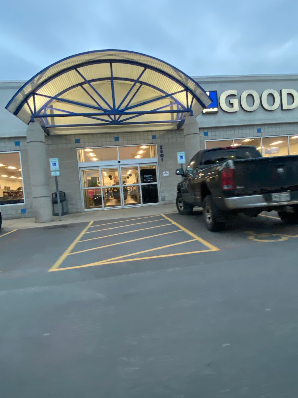 Goodwill Monona | 2501 Royal Ave, Monona, WI 53713, USA | Phone: (608) 224-0781