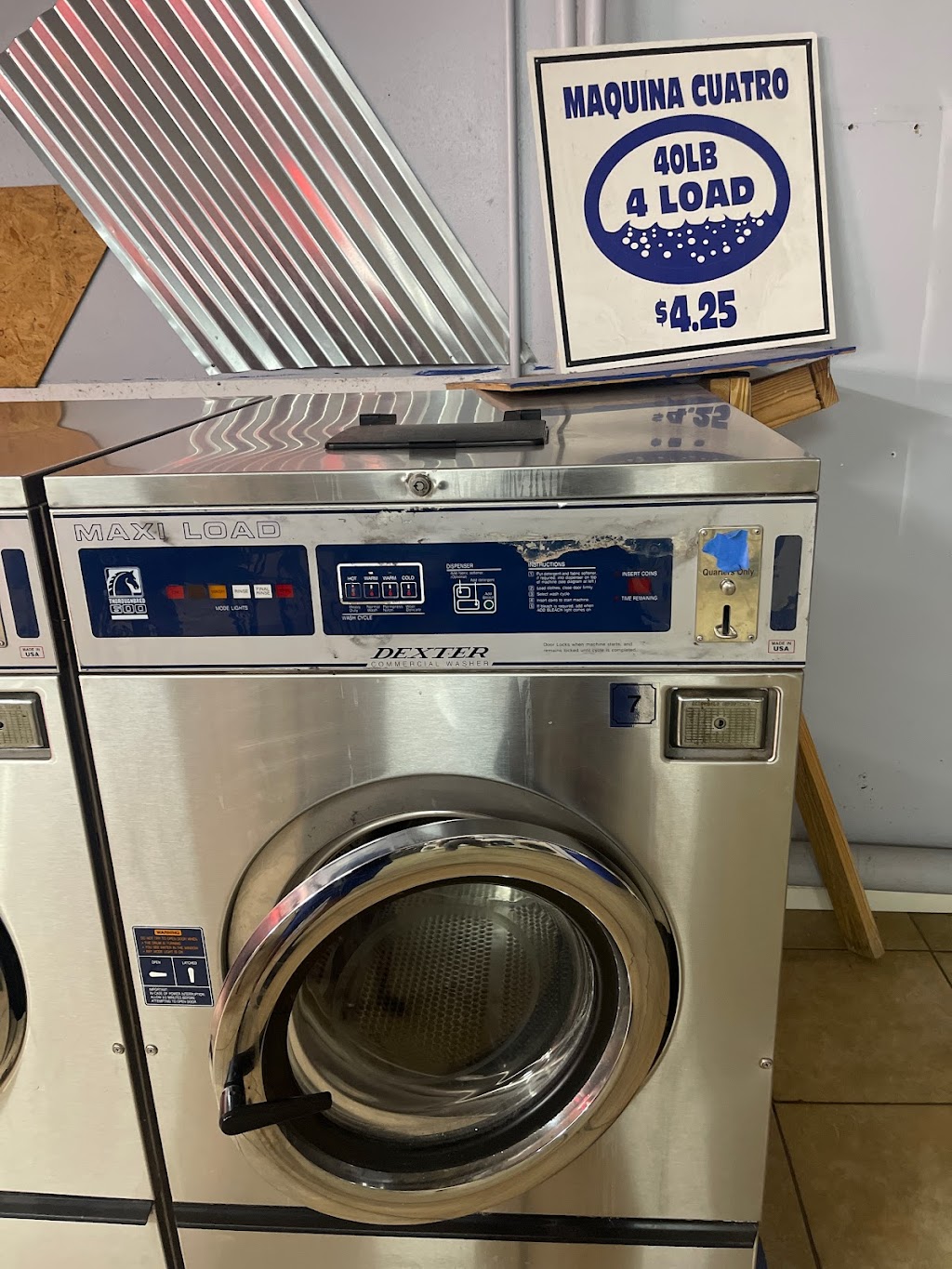Gulfport Laundry Laundromat | 1611 58th St S, Gulfport, FL 33707, USA | Phone: (727) 275-0606